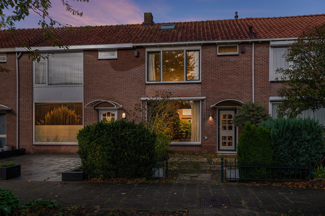 Photo 37 of Anne Franklaan 501