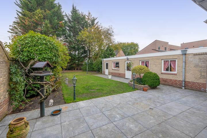 Foto 21 van Margrietstraat 93