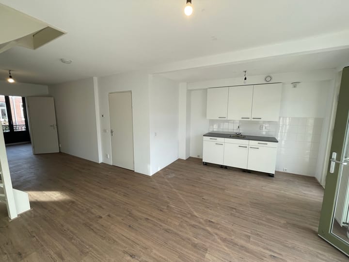 Photo 3 of Madurastraat 40-3