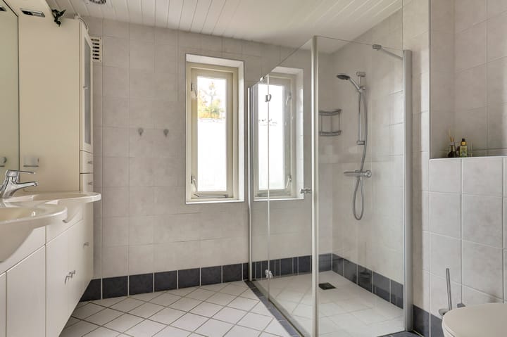 Photo 21 of Manegelaan 2