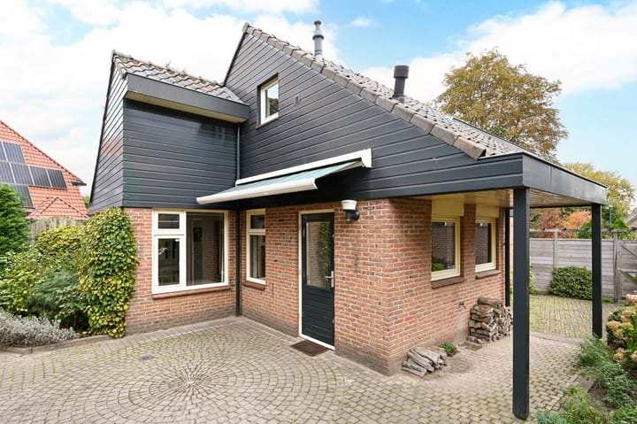 Photo 2 of Oude Raadhuisstraat 2