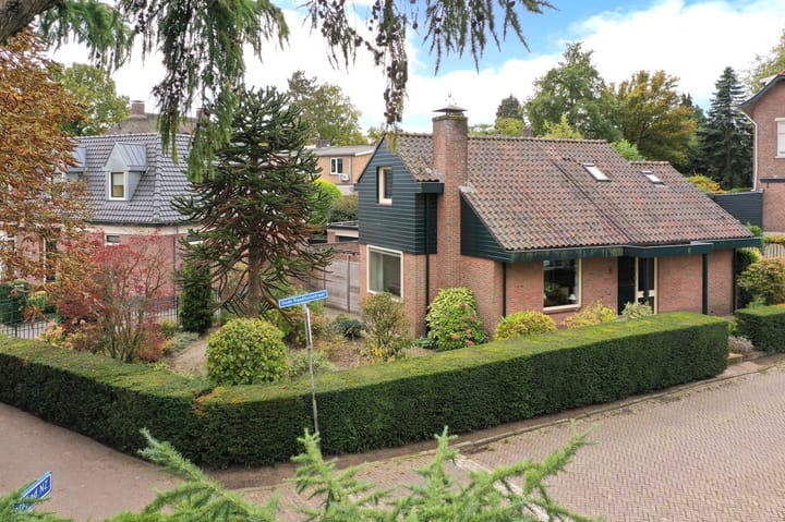 Photo 7 of Oude Raadhuisstraat 2