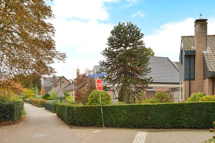 Photo 8 of Oude Raadhuisstraat 2