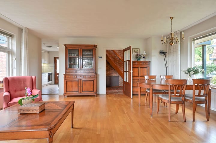 Photo 18 of Oude Raadhuisstraat 2