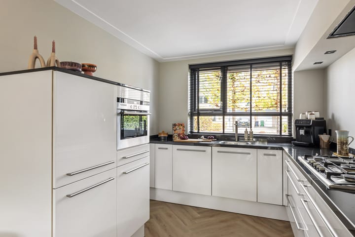 Photo 6 of Londenstraat 74