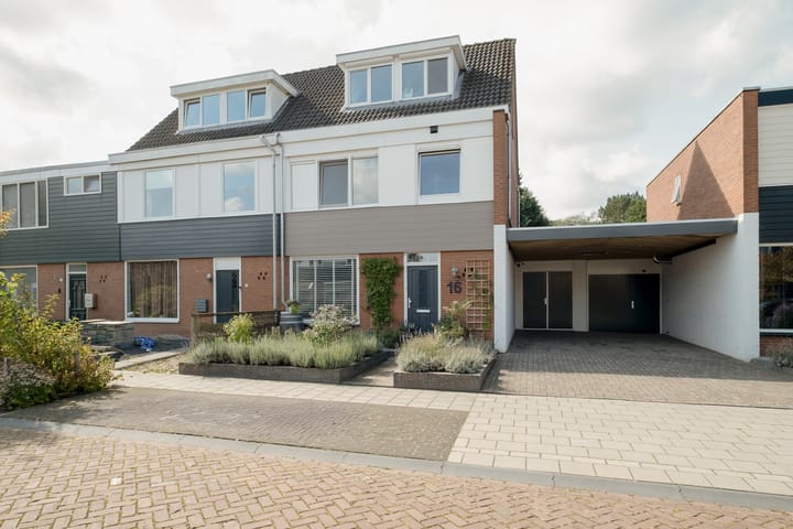 Foto 1 van Möllenbergstraat 16