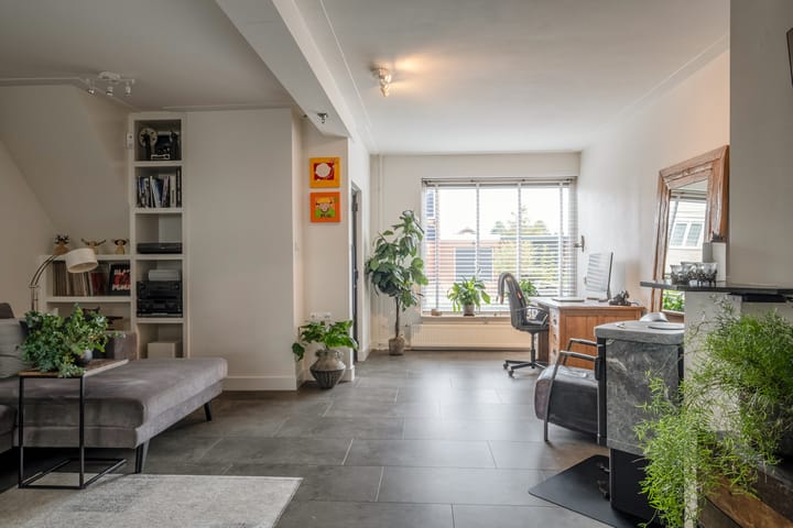 Foto 11 van Möllenbergstraat 16