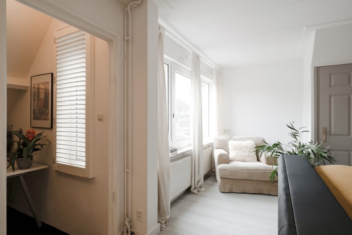 Foto 28 van Möllenbergstraat 16