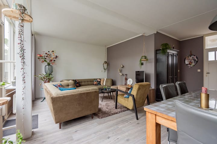 Photo 2 of Vriezenkamp 44