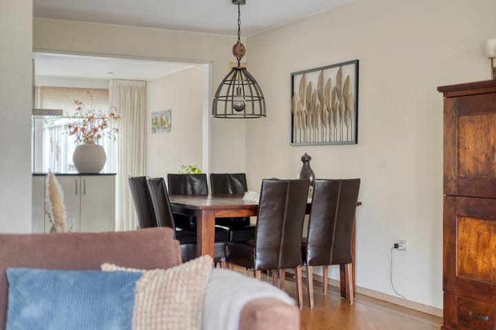 Foto 8 van Marthalaan 16