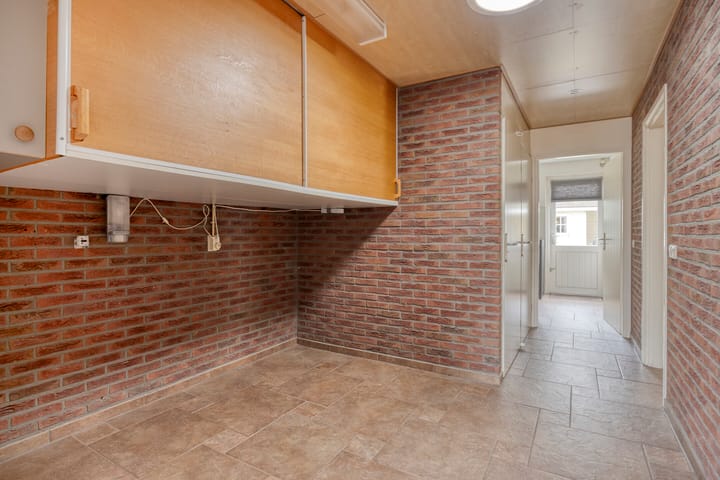 Foto 15 van Marthalaan 16