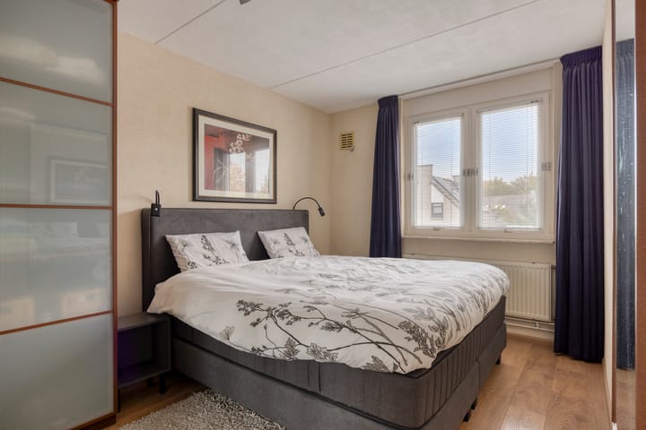 Foto 18 van Marthalaan 16