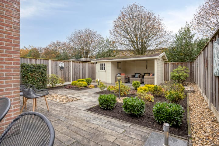 Foto 25 van Marthalaan 16