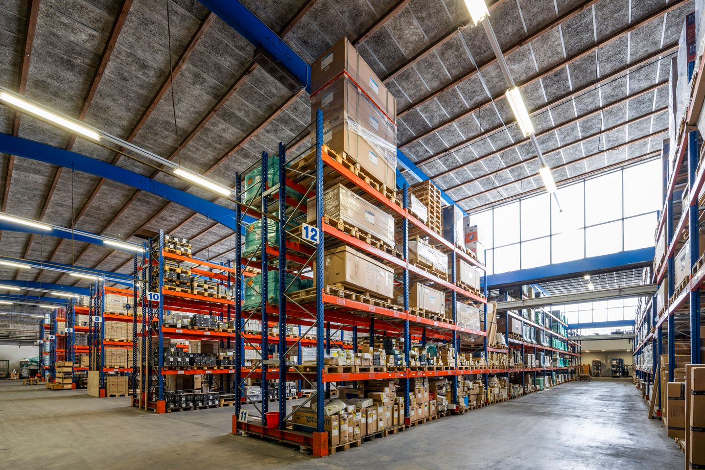 Bekijk foto 3 van Isolatorweg 4-6