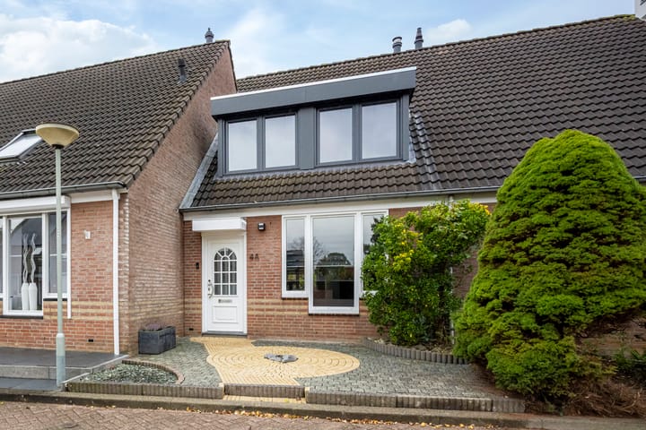 Foto 1 van Elbereveldstraat 4-A