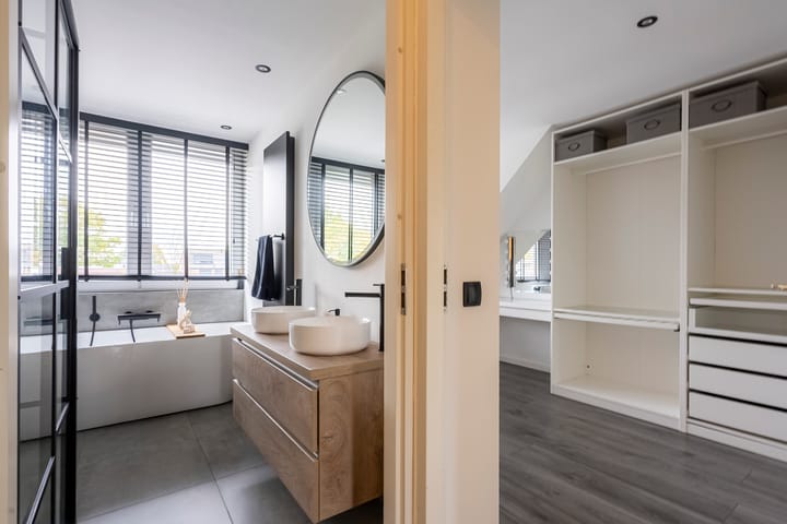 Foto 15 van Elbereveldstraat 4-A