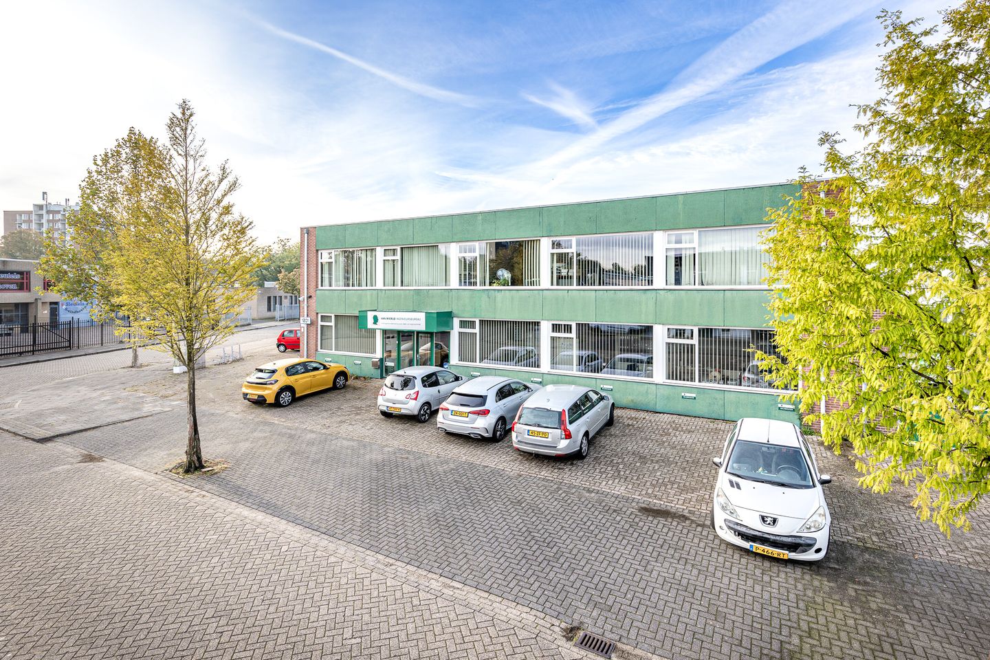 Bekijk foto 1 van Raedeckerstraat 1