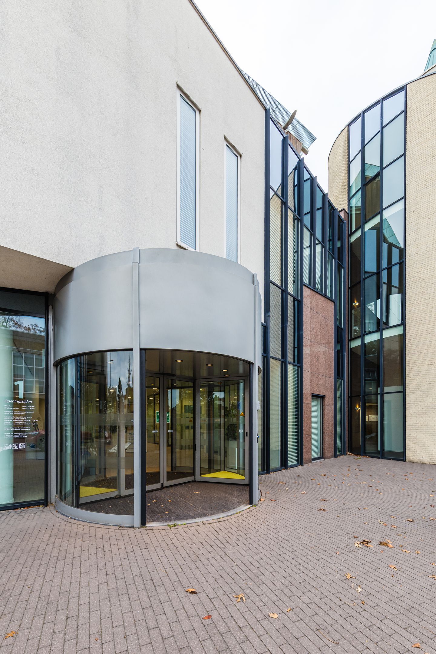 Bekijk foto 4 van Bredaseweg 1