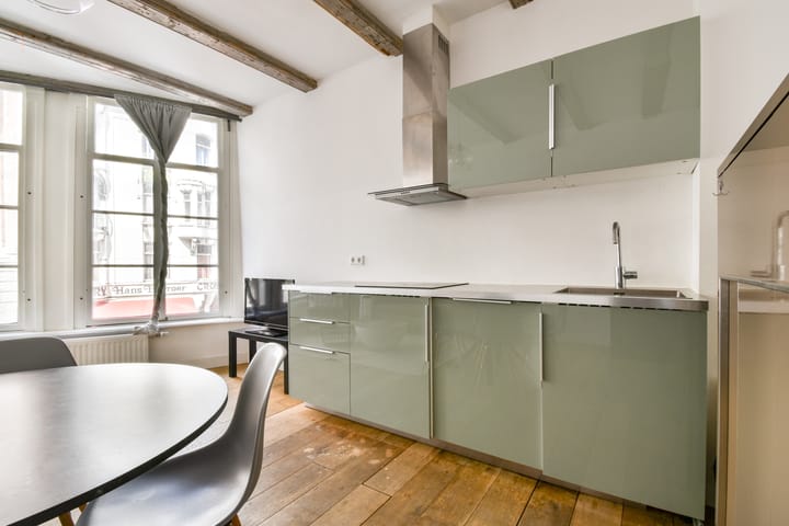 Photo 7 of Nieuwezijds Voorburgwal 308-D