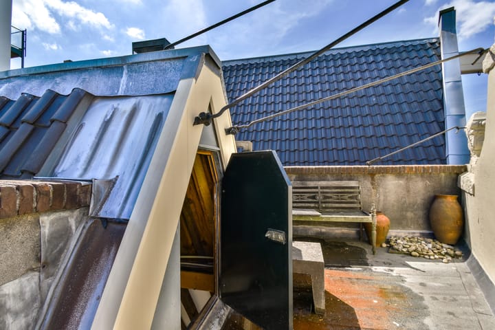 Photo 20 of Nieuwezijds Voorburgwal 308-D