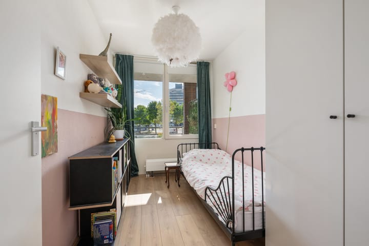 Foto 13 van Piet Paaltjensplein 25