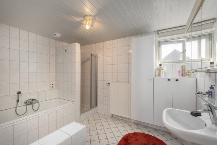 Photo 18 of Reggestraat 97-B