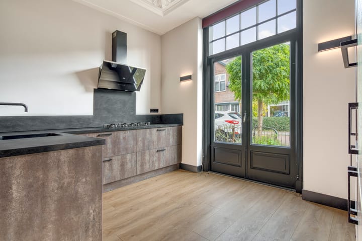 Foto 2 van Badhuislaan 14