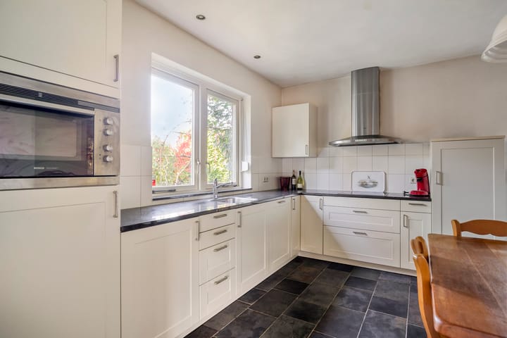 Photo 4 of Veldstraat 12