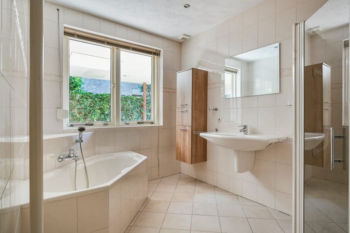 Photo 20 of Veldstraat 12