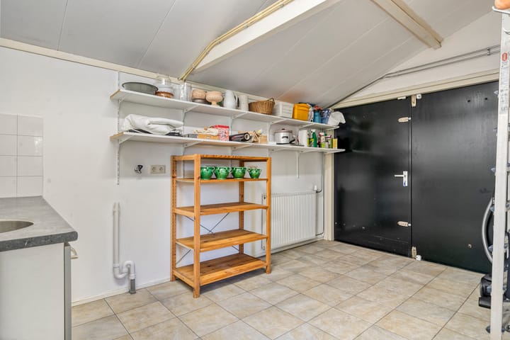 Photo 34 of Veldstraat 12