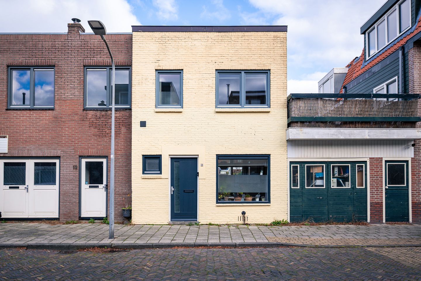 Photo 5 of Preangerstraat 15