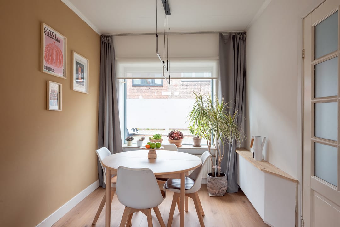 Photo 11 of Preangerstraat 15