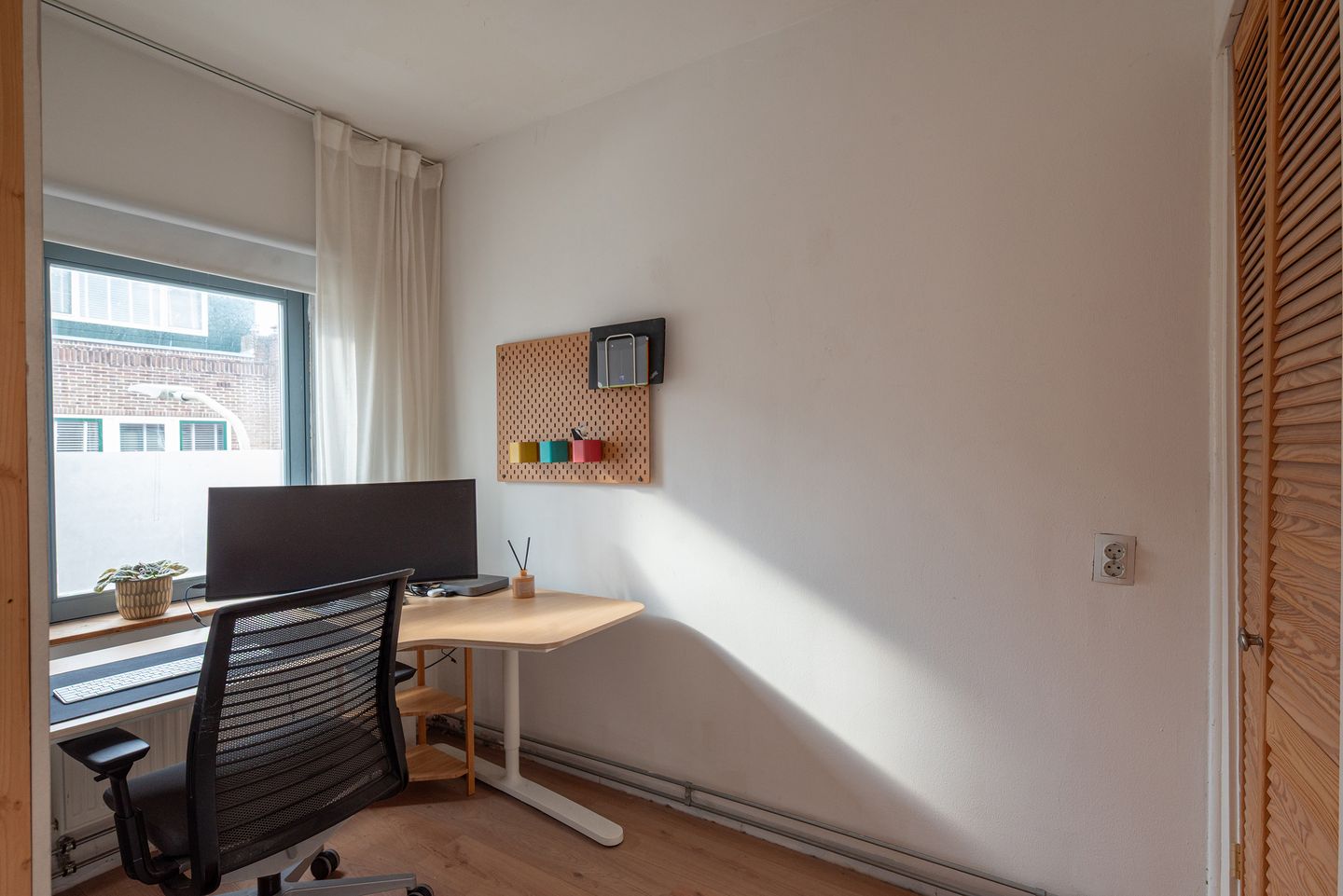 Photo 25 of Preangerstraat 15