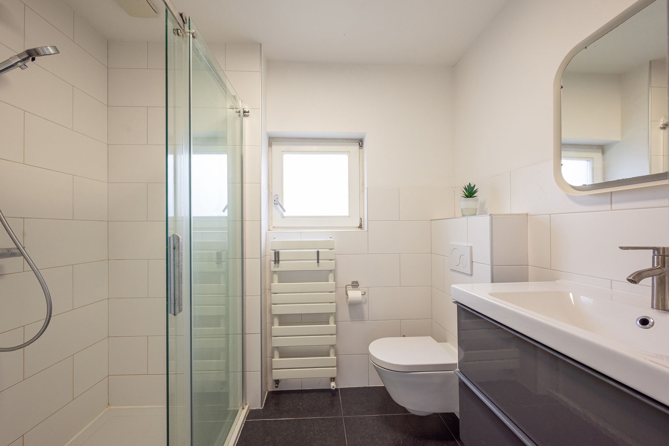 Photo 30 of Preangerstraat 15