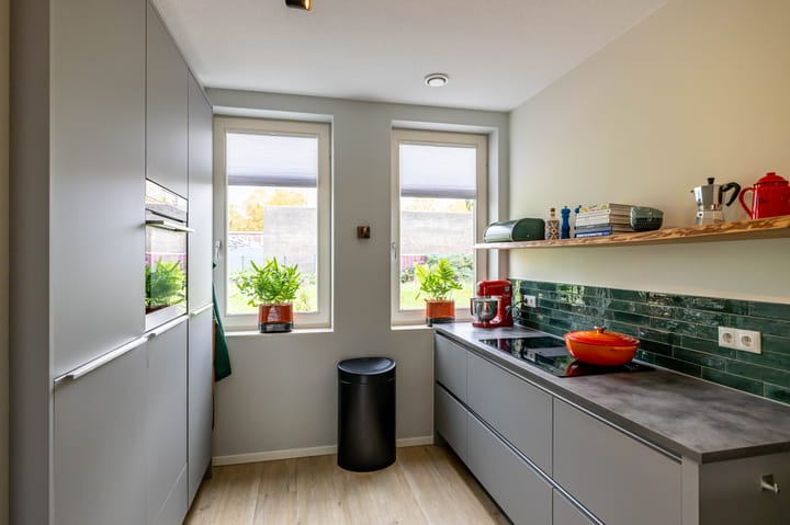 Photo 11 of Toxopeusstraat 7