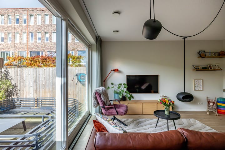 Photo 21 of Toxopeusstraat 7