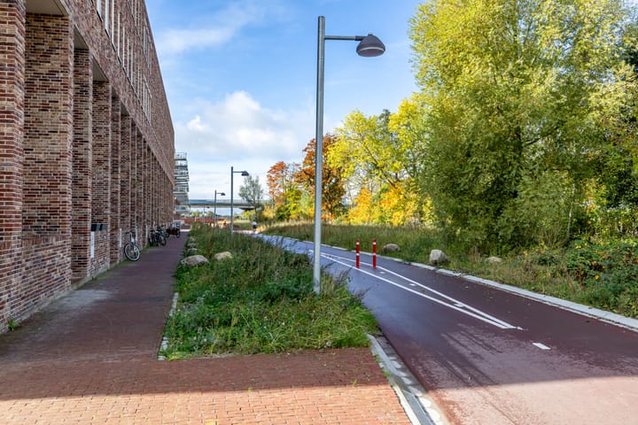 Photo 49 of Toxopeusstraat 7