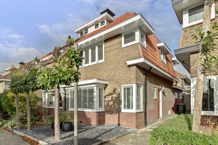 Photo 2 of Kamperfoeliestraat 52