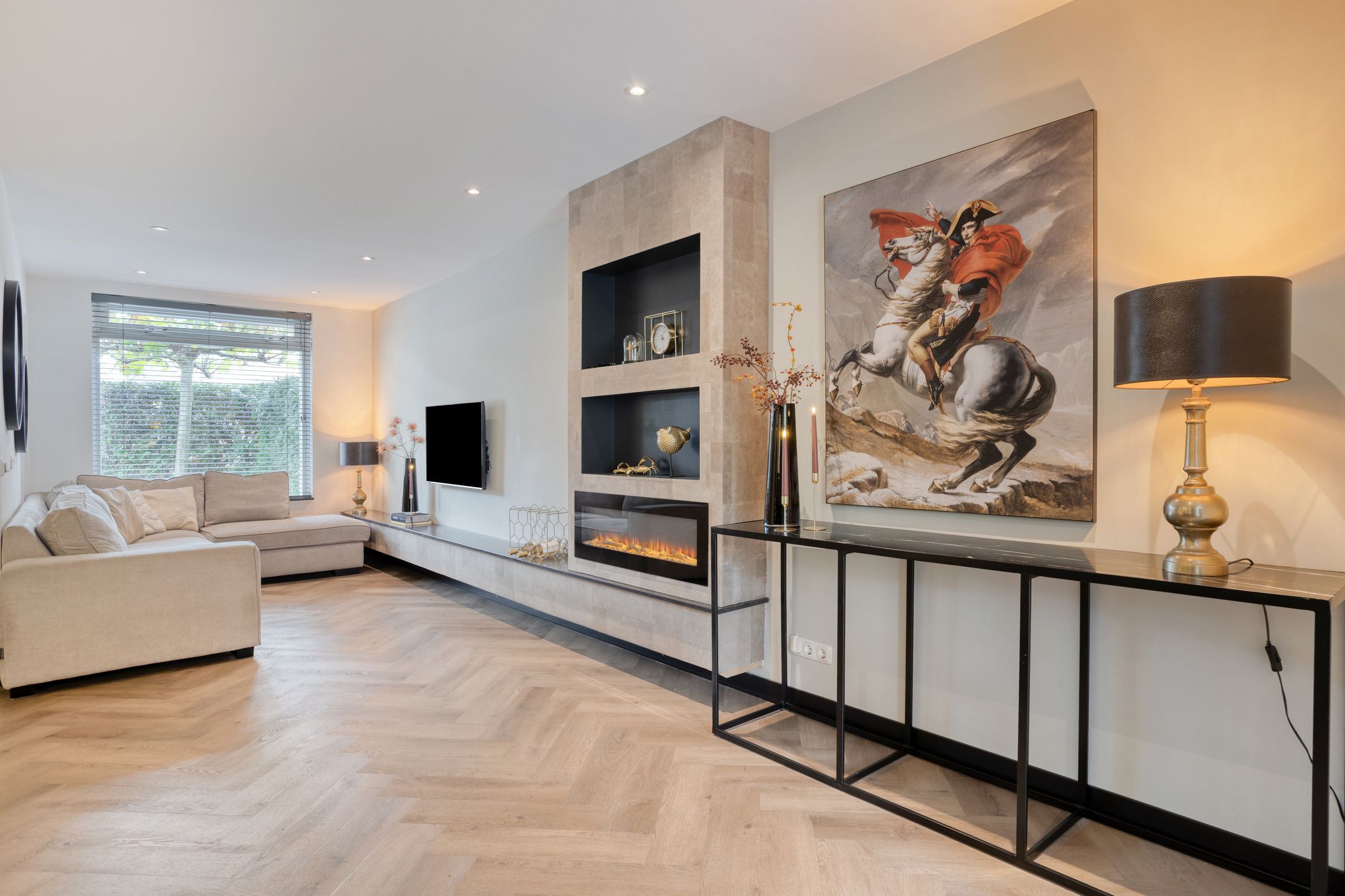 Foto 12 van Leliestraat 8