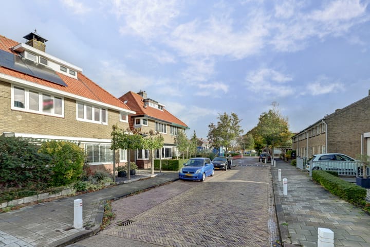 Photo 3 of Kamperfoeliestraat 52