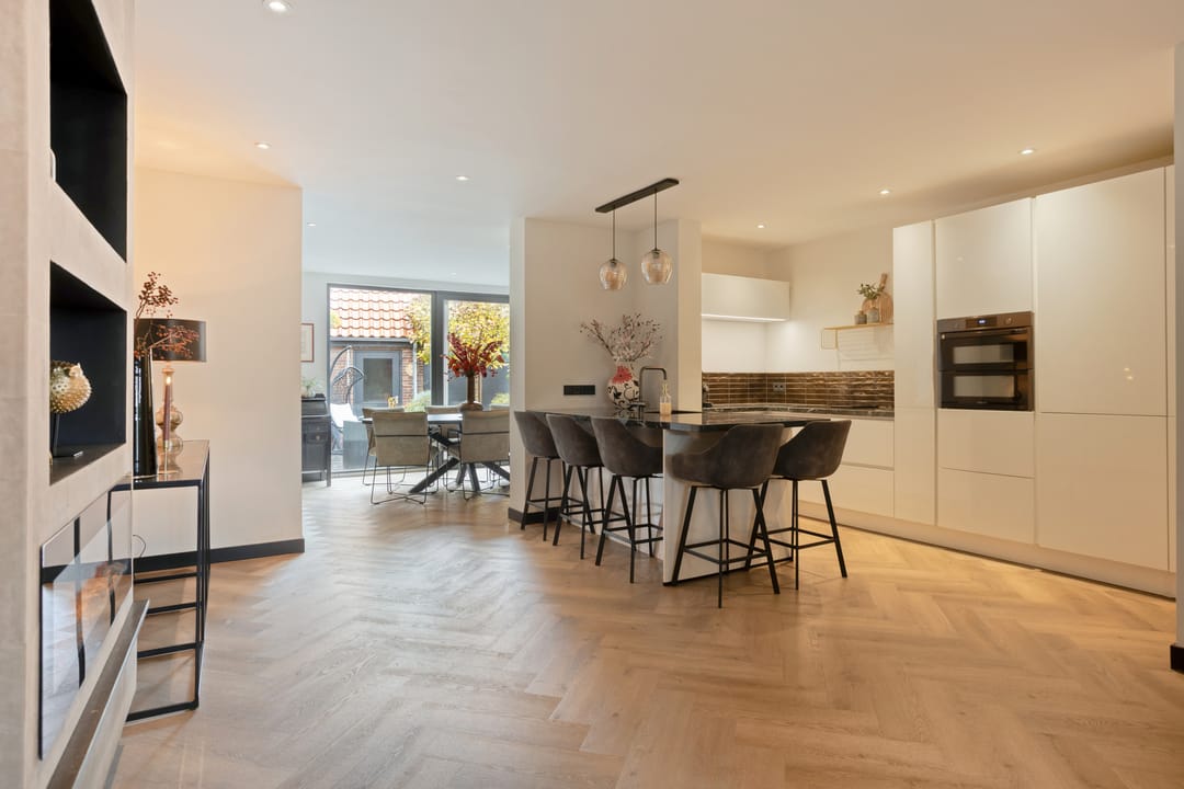 Foto 13 van Leliestraat 8