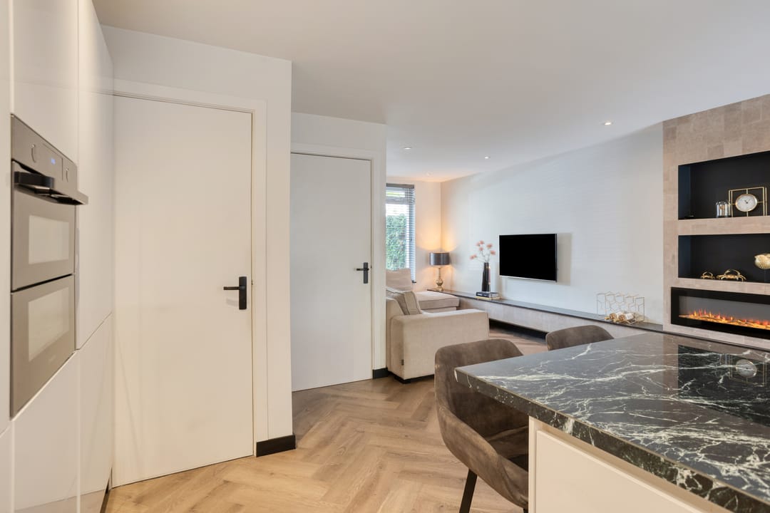 Foto 17 van Leliestraat 8