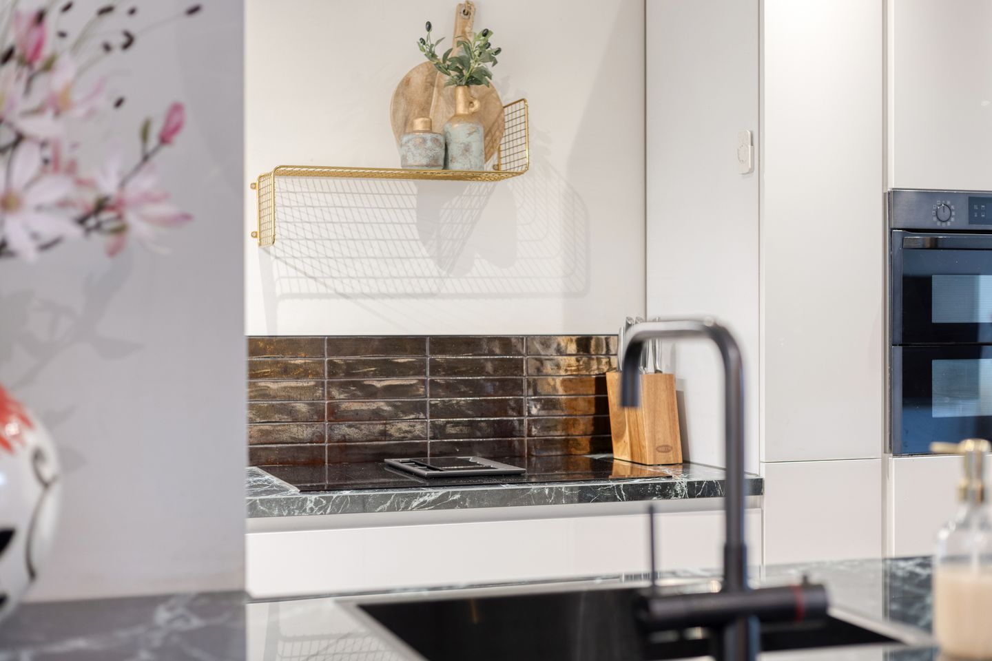 Foto 25 van Leliestraat 8