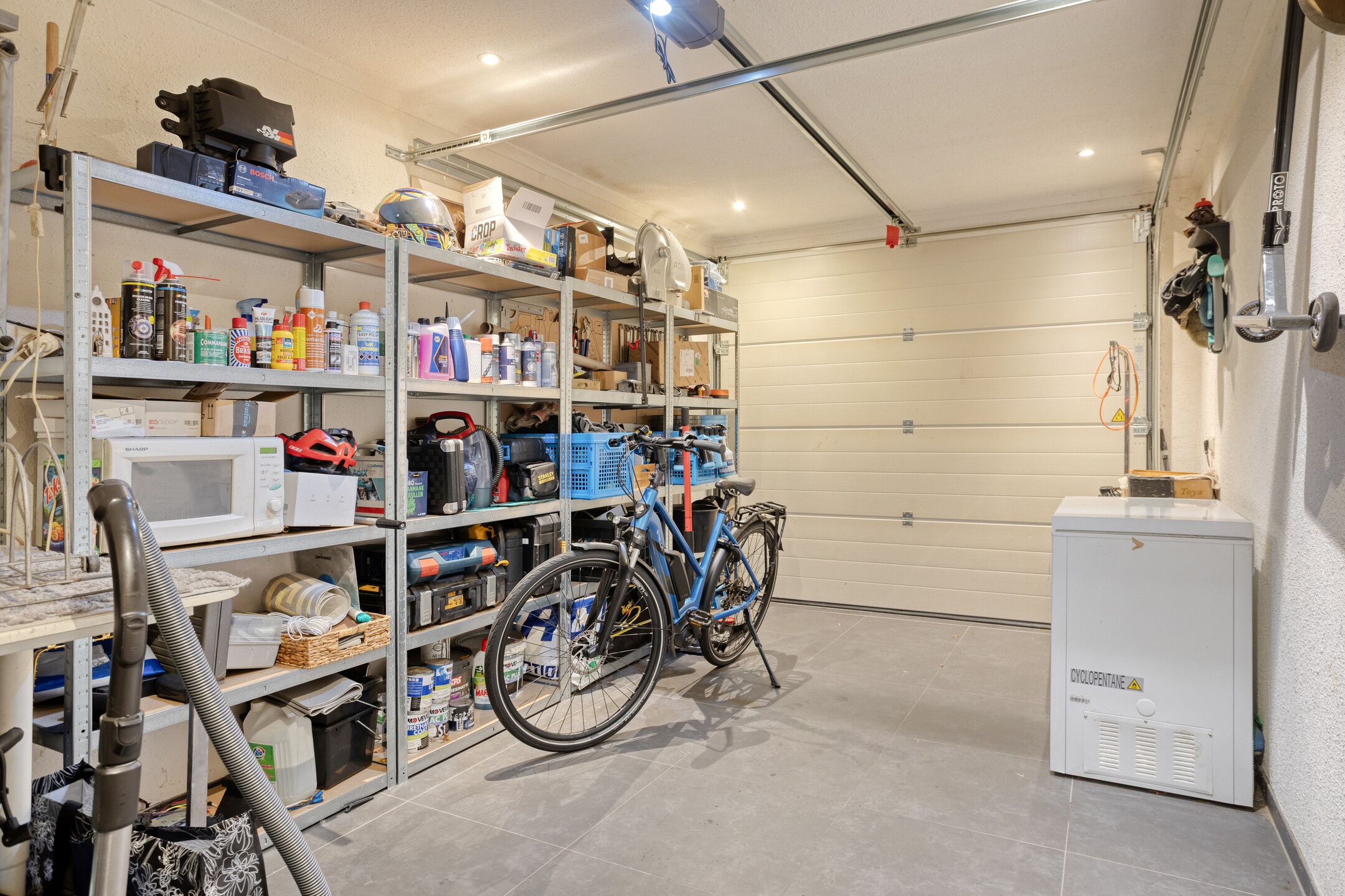 Foto 33 van Leliestraat 8