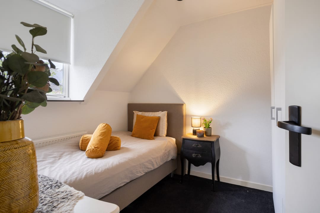 Foto 38 van Leliestraat 8