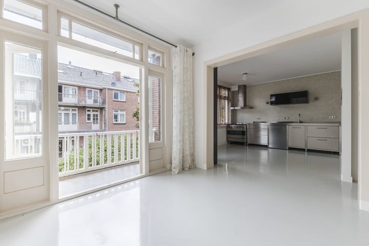 Photo 18 of Lekstraat 178-3