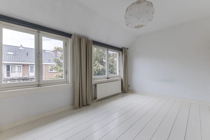 Photo 41 of Lekstraat 178-3