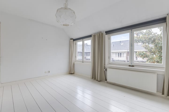 Photo 44 of Lekstraat 178-3