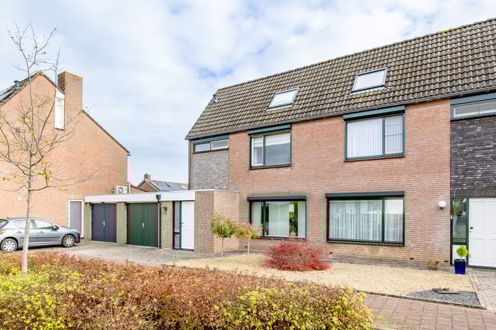 Foto 38 van Agter de hoven 9