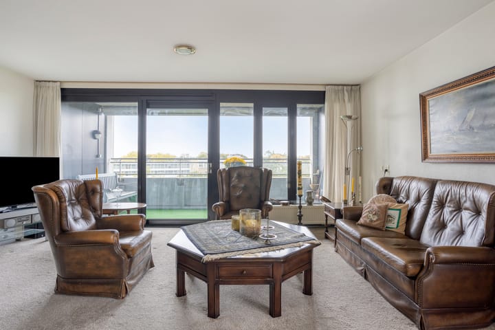 Foto 5 van Magentahof 64